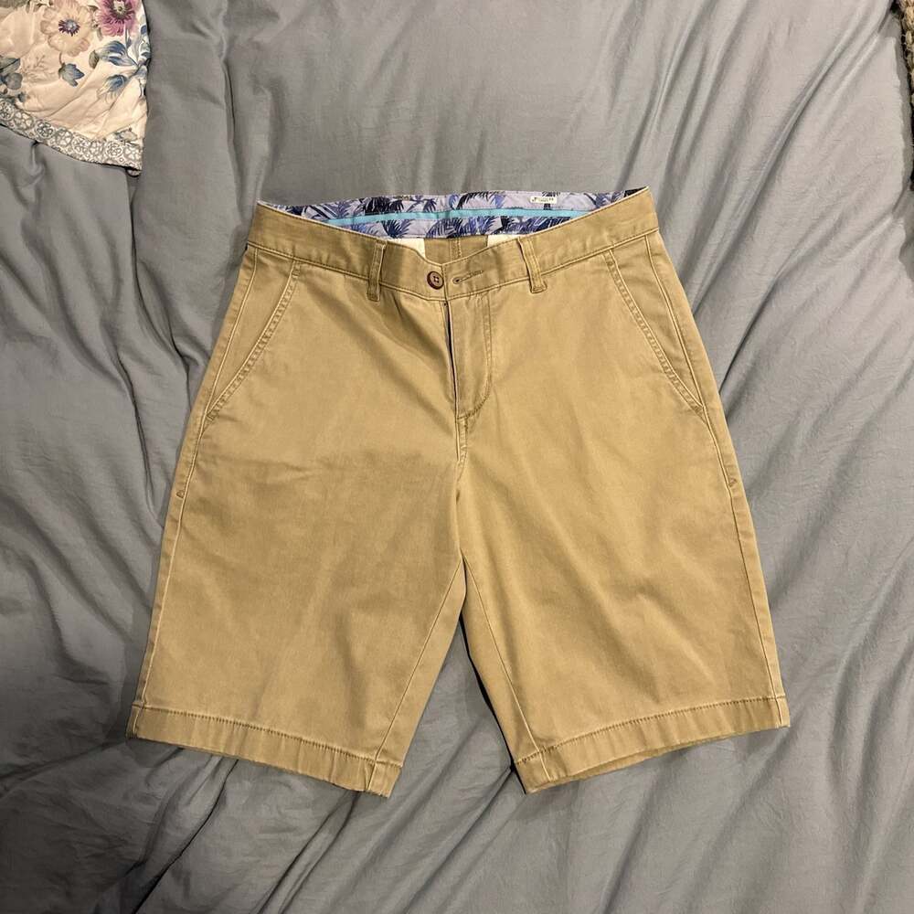 Tommy Bahama Men's Boracay 9.5-Inch Chino Shorts  Size 29‎